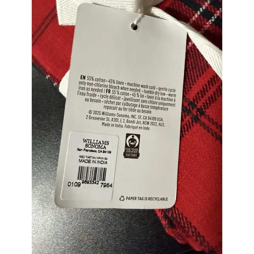 NWT Williams Sonoma Red Tartan Plaid Dinner Napkins Set of 4 Christmas Holiday
